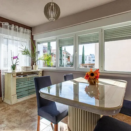 Awesome In With Kitchen Daire Zadar
