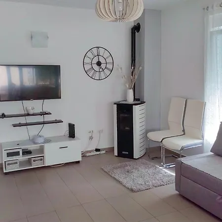 Awesome In With Kitchen Apartamento Zadar